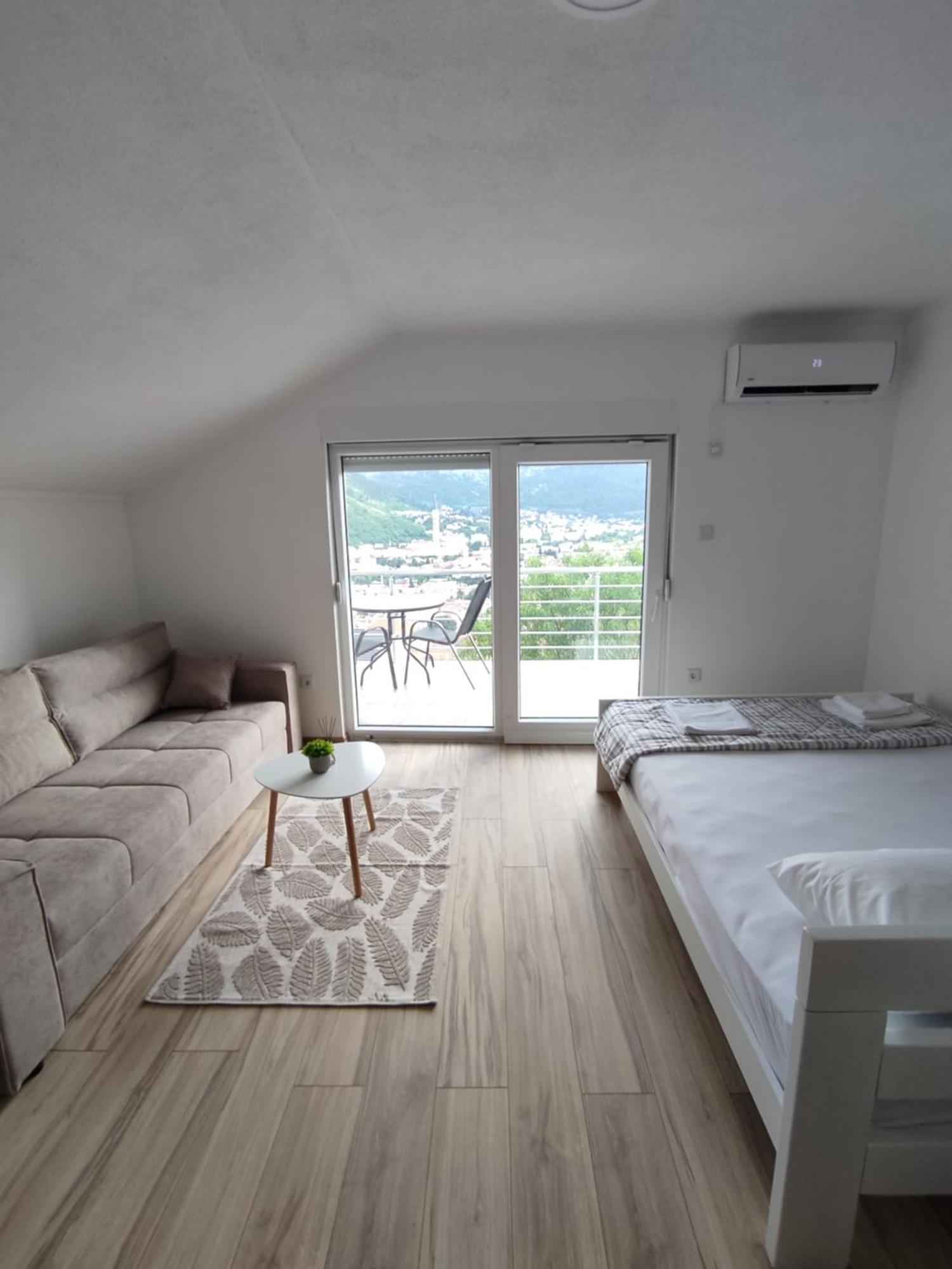 View Of The City - Studio Apartment Мостар Екстер'єр фото